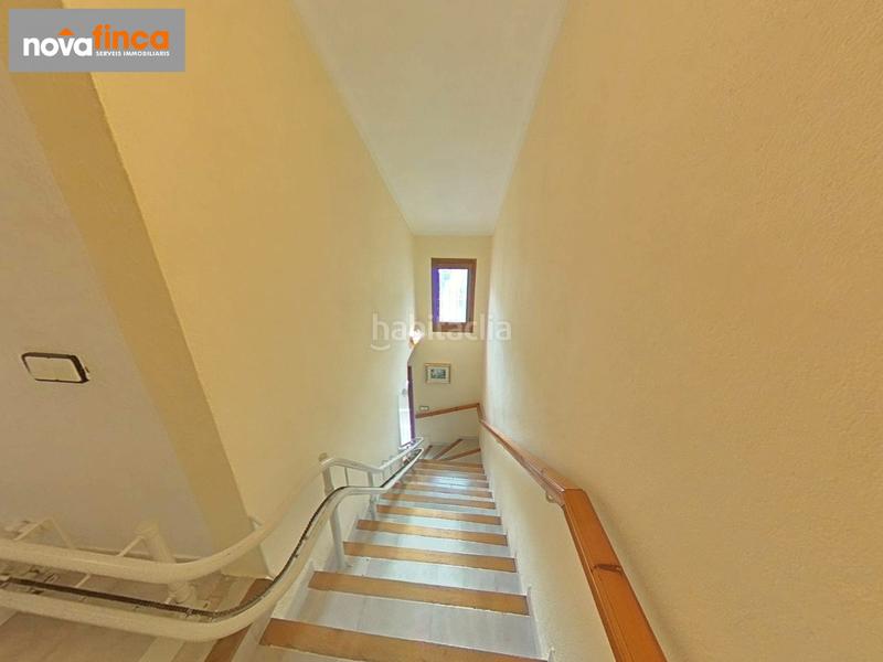 Foto fdf4a745-cd39-462b-9ce4-48b33a61669e. Casa adossada amb xemeneia aparcament a Mont-ras