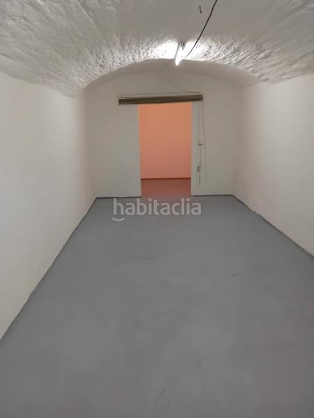 Foto 6fc6c7be-4fad-402d-a4c0-a9a39eaf8ffd. Alquiler local comercial alquiler local en san joan en Palamós