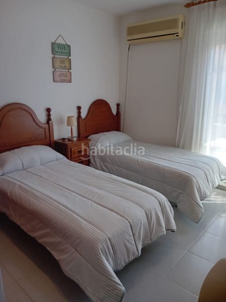 Foto 1f9dbb85-6b84-4677-8980-566ea9f9cd5b. Pis amb xemeneia calefacció a Avinguda Catalunya Palamós