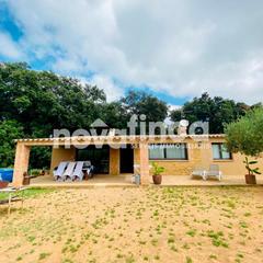 Masia a Mont-ras. Casa de campo de 20.000 m2