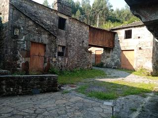 Casa a Ourol. Casa rural a reformar cercana a viveiro