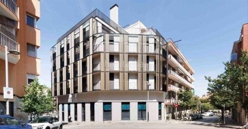 Foto 5ceabd2a-077a-4770-b713-07bfd199e25d. Alquiler local comercial  en alquiler en Barcelona