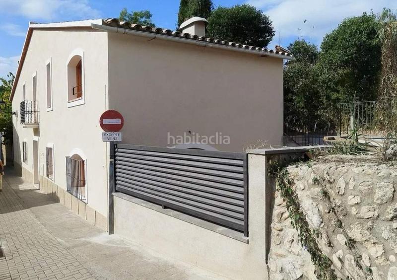 Foto a051266a-9662-4939-8a32-be43be993428. Casa amb aparcament a Sant Martí Sarroca
