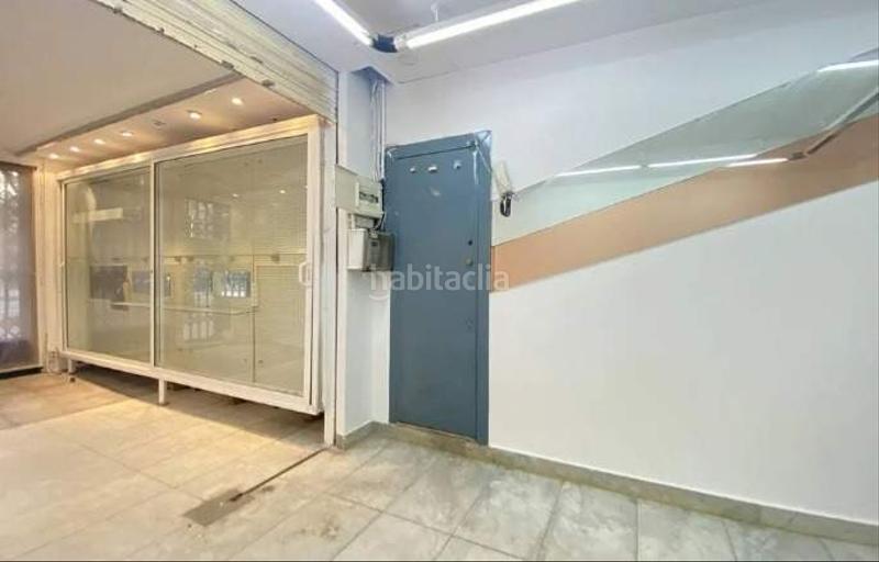 Foto e87e86a1-3372-49e9-adba-07bfe4f2c7f2. Rent business premise in Guinardó Barcelona