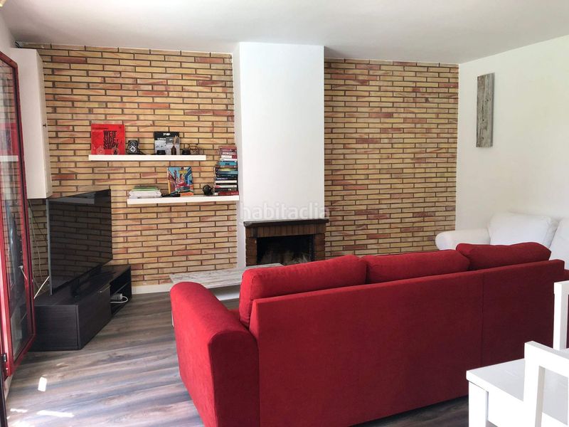 Foto 26c6e5d1-4841-4200-8e63-e1c4c4b89b31. Lloguer casa amb piscina a Vallpineda-Santa Bàrbara Sitges