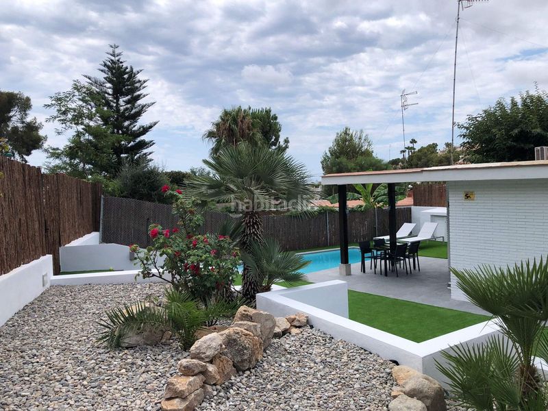 Foto 6f6c144f-3981-4c4c-afd8-55cd7d480500. Lloguer casa amb piscina a Vallpineda-Santa Bàrbara Sitges