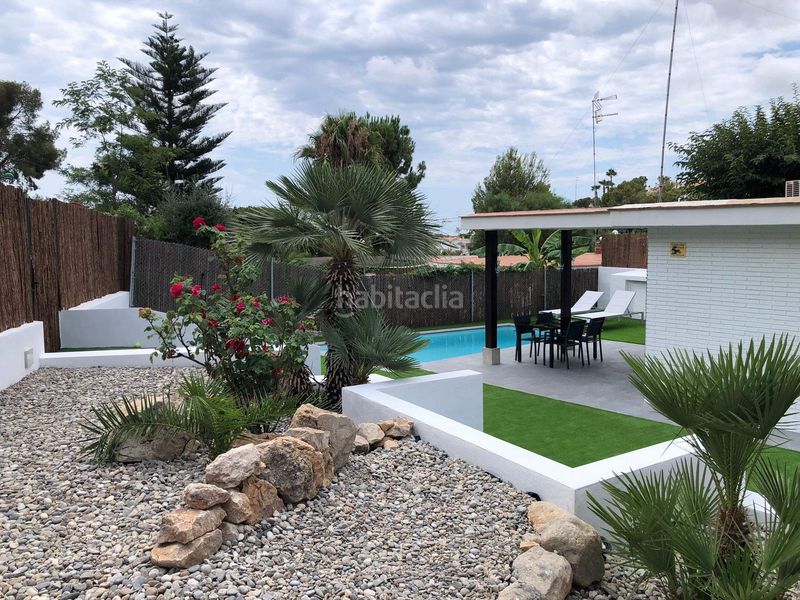 Foto 8332dc02-5b6f-42f5-b9d3-29c94272b8c3. Lloguer casa amb piscina a Vallpineda-Santa Bàrbara Sitges