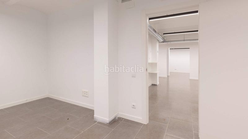 Foto 8c90b73d-86c8-4634-a1de-5af7e9f2af9b. Rent business premise in La Nova Esquerra de l´Eixample Barcelona