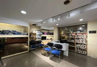 Locale commerciale in Plaza de la Llibertat