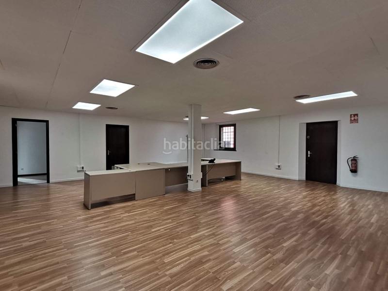 Foto e03a66bb-b886-4646-92b8-6a96617d3281. Rent office space in Centre Cornellà de Llobregat