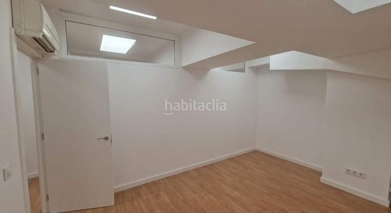 Foto 04e49e63-1c35-49ff-8498-3b7eccdaffc1. Oficina a Putget - Farró Barcelona