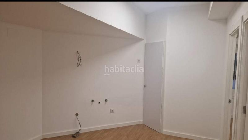 Foto 5b2b9eac-b395-40d6-9856-10fdf411a80d. Oficina a Putget - Farró Barcelona