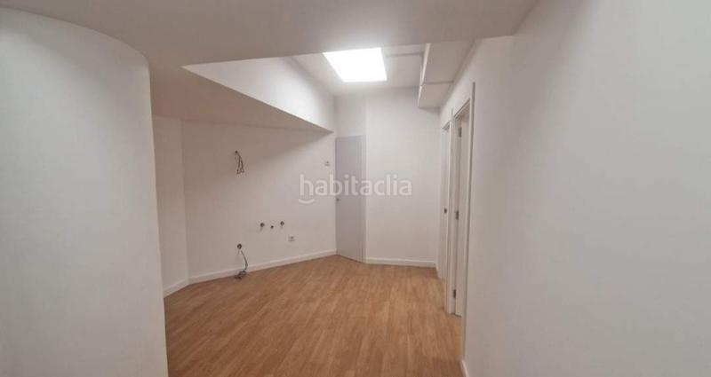 Foto 6caf665b-fb9d-42c7-b5b5-b84195889f1a. Oficina a Putget - Farró Barcelona