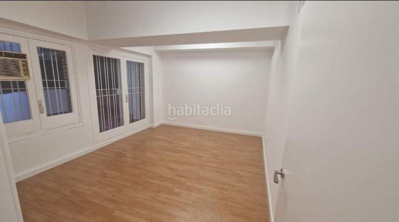 Foto 8bdd3ee5-7916-4a59-8bf9-d6a1be91b198. Oficina a Putget - Farró Barcelona