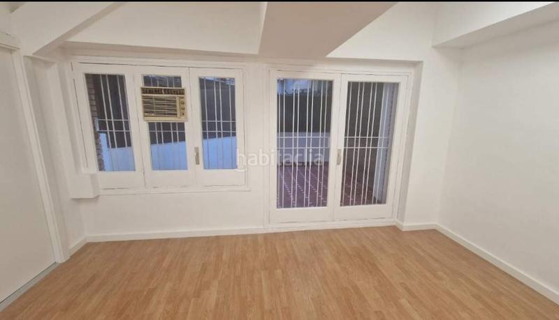 Foto cd865ba0-c071-4981-a107-3de964a63ea0. Oficina a Putget - Farró Barcelona