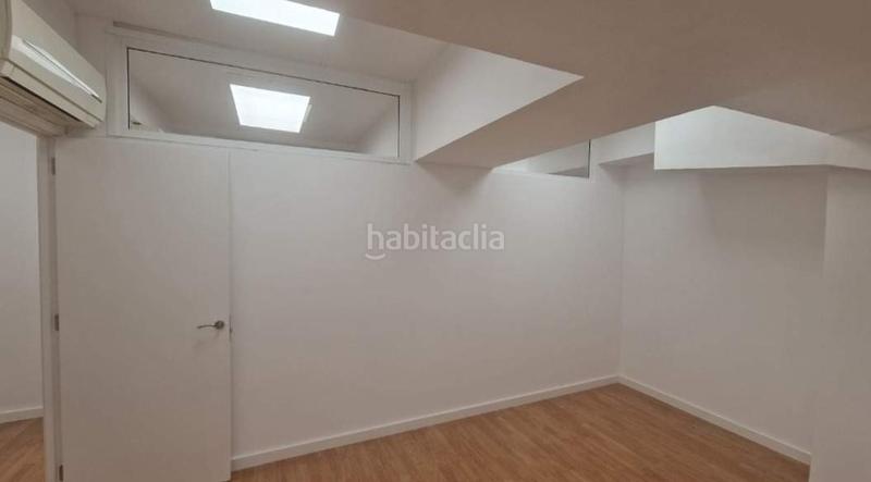 Foto d5a1b8f1-a124-4c8d-938a-51761bead290. Oficina a Putget - Farró Barcelona