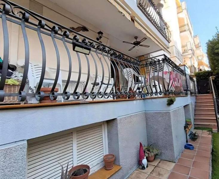 Foto bcd27891-2d8d-4e23-bd0c-a05f3d91c599. Etagenwohnung mit parking in L´Estany Calafell