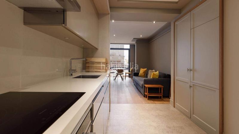 Foto 9d486e6a-62b7-4b76-b753-e7780c06e4d7. Lloguer pis amb aparcament a Vila de Gràcia Barcelona