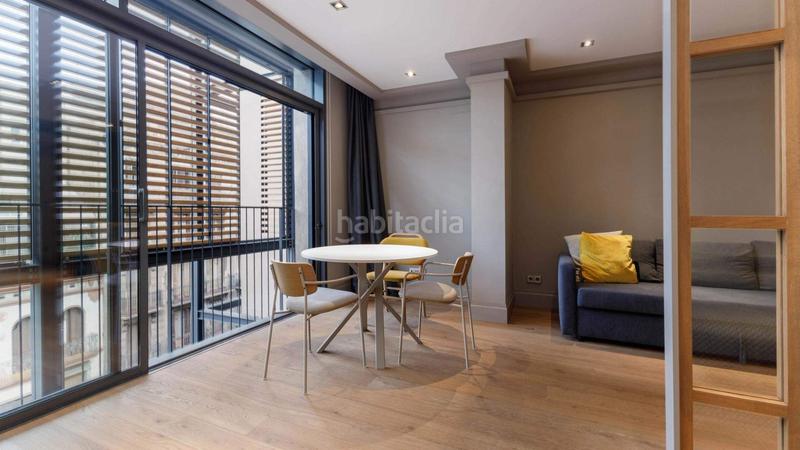 Foto a2d7f71d-fc54-4e32-84ee-79e59feeac80. Miete etagenwohnung mit parking in Vila de Gràcia Barcelona