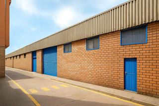 Capannone industriale in Riu Nord