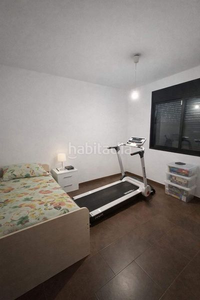 Foto 3137fc2f-3254-4c68-9a35-6424bf5e8fcf. Casa amb aparcament a Vallirana
