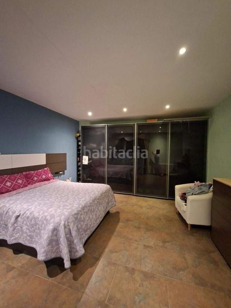 Foto 56c4d259-abb4-41f8-8107-20d5943dd173. Casa amb aparcament a Vallirana