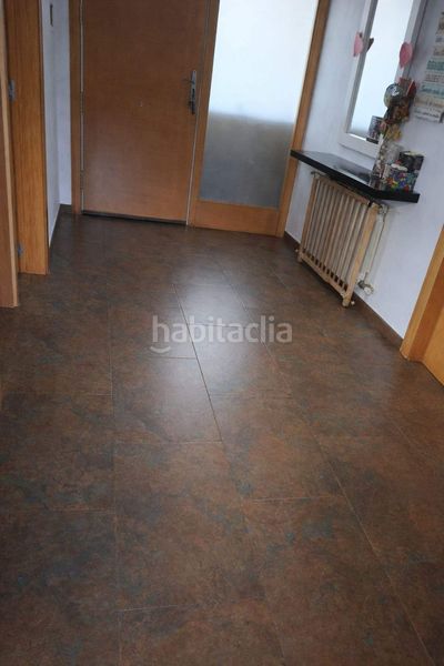 Foto bd47b4ee-8d27-4bd5-a7a4-fa6139ba3cf1. Casa amb aparcament a Vallirana