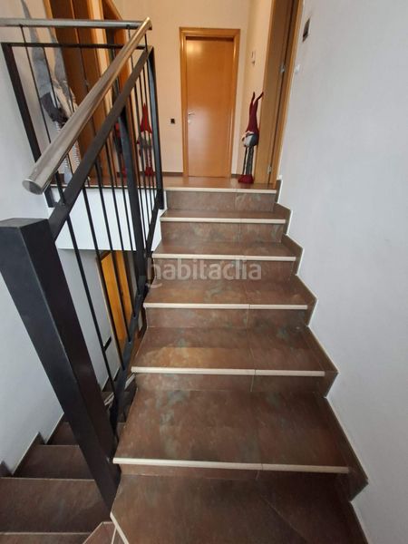 Foto c3b95d0f-425f-4634-a696-1316d8b8d9e4. Casa amb aparcament a Vallirana