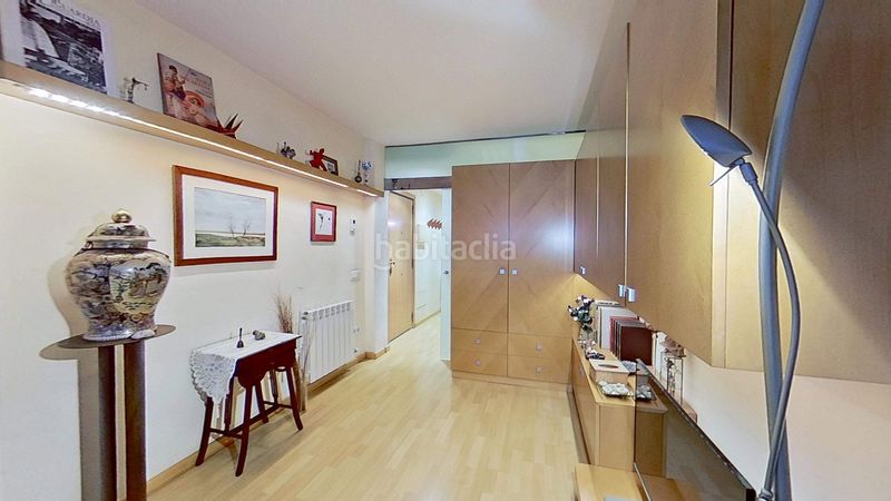Foto 2a38b5ed-0551-4ec9-b93f-a5d5cfd577e3. Duplex con riscaldamento in Sants Barcelona