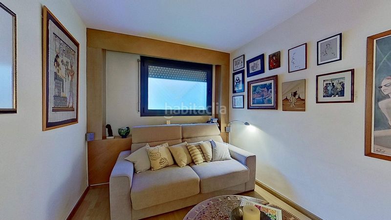 Foto 52a4069f-5725-4ebc-a5f2-668ec61d9673. Duplex con riscaldamento in Sants Barcelona