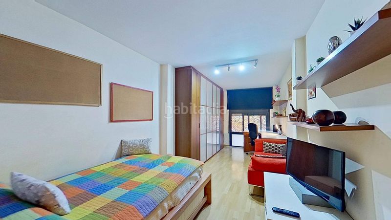 Foto 9eb7dcf9-9b57-4612-bc26-ada8ae7a67f5. Duplex con riscaldamento in Sants Barcelona