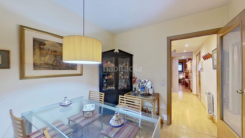 Foto ad1b09d2-c279-4cc7-b50a-3feb99264421. Duplex con riscaldamento in Sants Barcelona