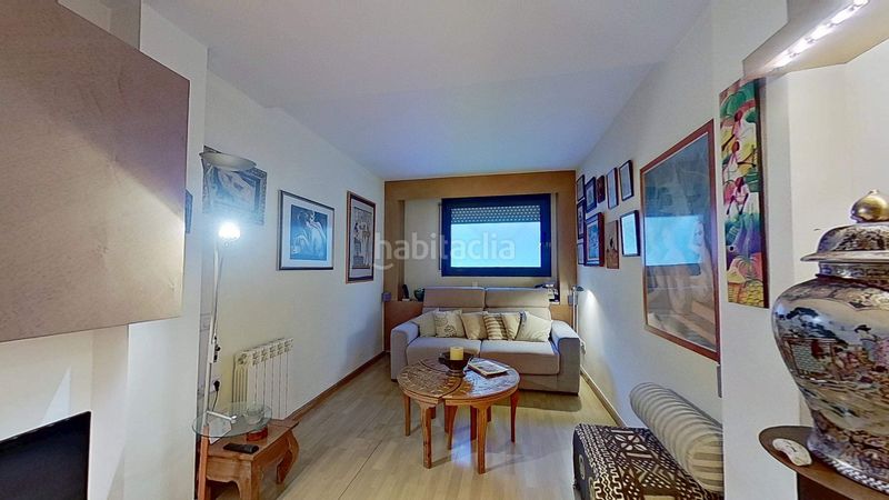 Foto be5c3930-7f30-4beb-b692-92194bc2f2ae. Duplex con riscaldamento in Sants Barcelona