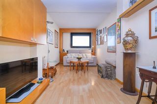 Duplex  Carrer de melcior de palau. Dúplex con patio y suite con vestidor en sants.  finca moderna 2