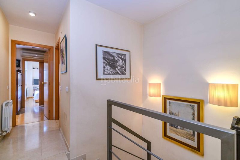 Foto 55c9fd8b-2eec-40a8-9153-104d1e3c1dac. Duplex con riscaldamento in Sants Barcelona