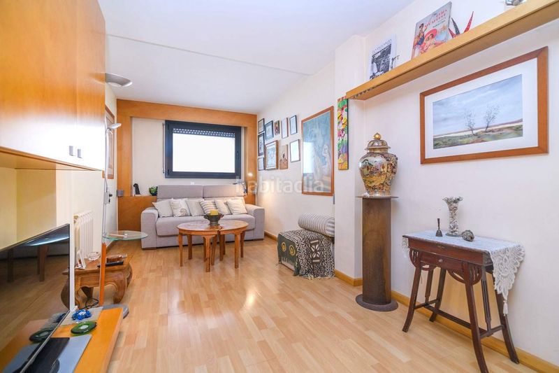 Foto 8e607e80-ef50-48fd-b10c-67ea928b9772. Duplex con riscaldamento in Sants Barcelona