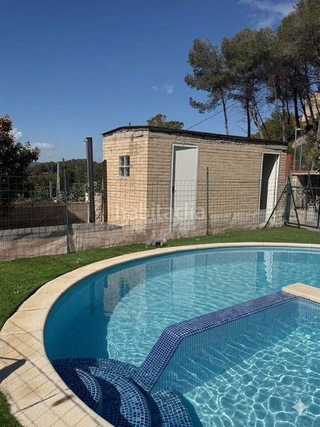 Foto f01237d4-1699-4cd4-bb8d-2c51cb306b43. Casa amb calefacció aparcament piscina a Cabrera d´Anoia