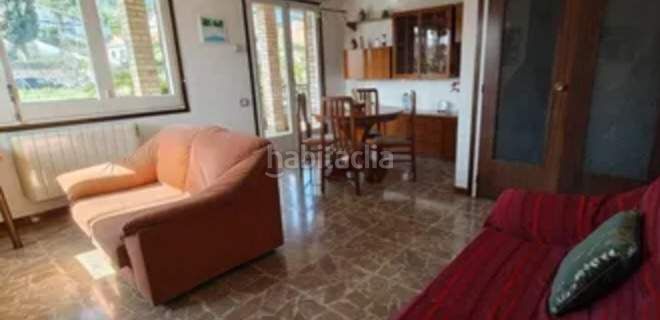 Foto 7566ea6f-b524-4478-8307-5169afbd57b5. Casa amb aparcament a Pallejà