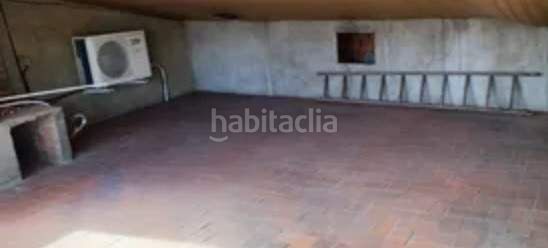 Foto 775da4ce-f2ce-4b60-8d34-fb701e5ecf80. Casa amb aparcament a Pallejà