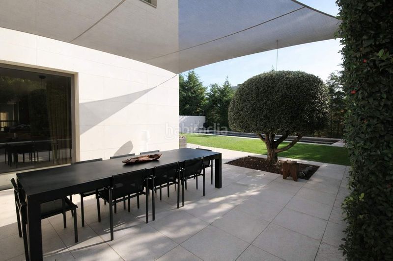 Foto cc88aefc-1438-49de-968c-76f9ff9f806b. Casa amb calefacció aparcament piscina a Ciutat Diagonal Esplugues de Llobregat