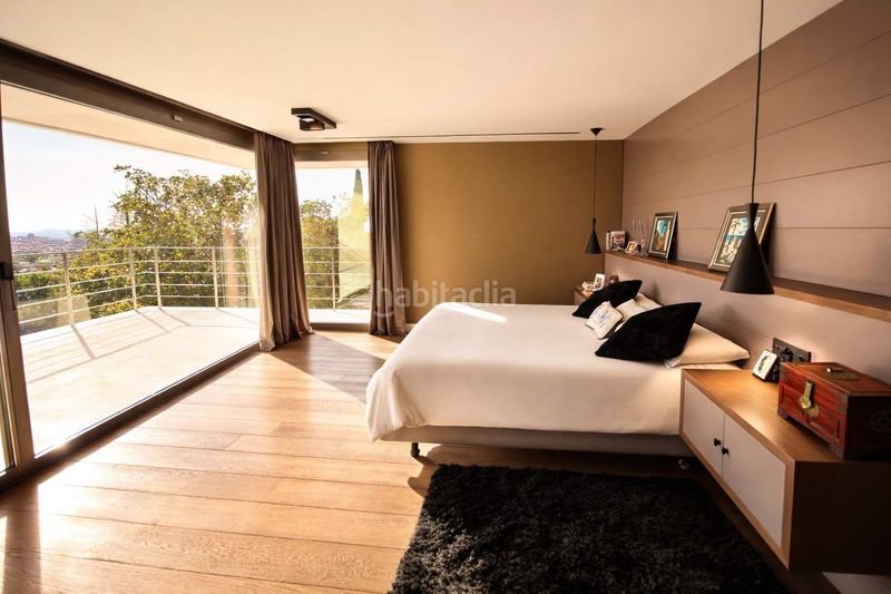 Foto fbe3a687-135b-4a1e-84f2-4f0925c1d86b. Casa amb calefacció aparcament piscina a Ciutat Diagonal Esplugues de Llobregat