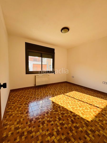 Foto 40c32638-e623-4c38-975f-2e7fda2805e8. Casa amb calefacció aparcament a Sant Joan Vilanova i la Geltrú