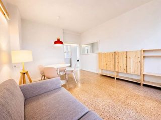 Lloguer Pis  Carrer rabassa. Piso reformado y amueblado a estrenar en gràcia
