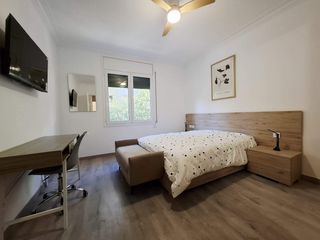 Affitto Appartamento  Carrer carrer de padilla, 250. Amplio piso reformado de 4 habitaciones en el barrio de sagrada