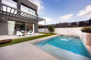 Casa  Urbanizacion del mas alba. Casa pareada en mas alba