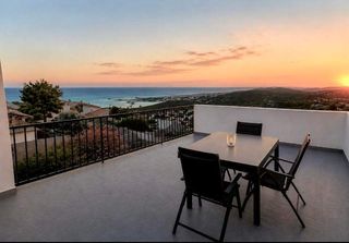 House  Avenida avinguda más d'en puig. Casa en venta yo alquiler en quintmar, sitges