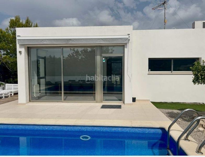 Foto 7018d5e5-90f5-40a5-a1e6-77722d456dee. Casa amb calefacció aparcament piscina a Levantina - Montgavina - Quintmar Sitges