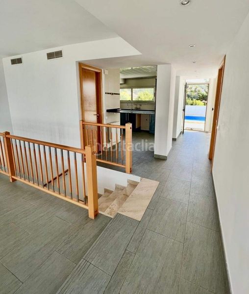 Foto d08ce041-a1cf-48a6-a58c-8e9647c59d60. Casa amb calefacció aparcament piscina a Levantina - Montgavina - Quintmar Sitges