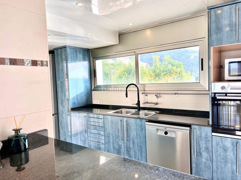 Foto d27eee99-6b5e-42bd-a92b-38c8731b0bb6. Casa amb calefacció aparcament piscina a Levantina - Montgavina - Quintmar Sitges