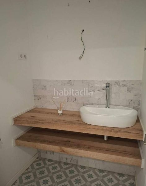 Foto c003ac83-4549-4d1d-ac0a-edebcb96fdf6. Lloguer local comercial a Centre Sitges